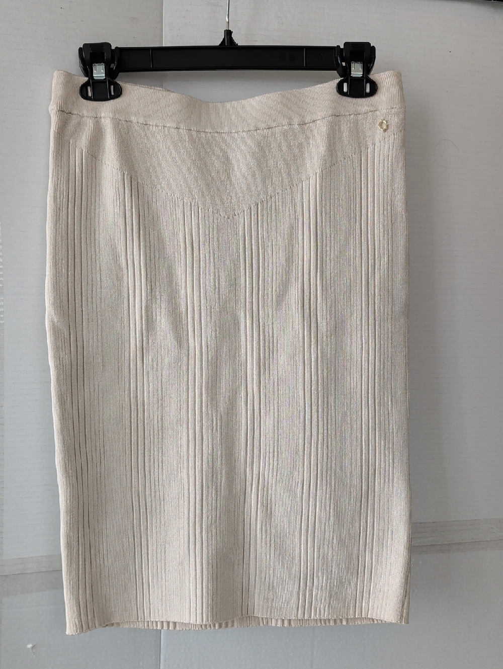 Guess Cream Ribbed Knit Pencil Skirt SZ Large Neutral Classic Chic Comfy